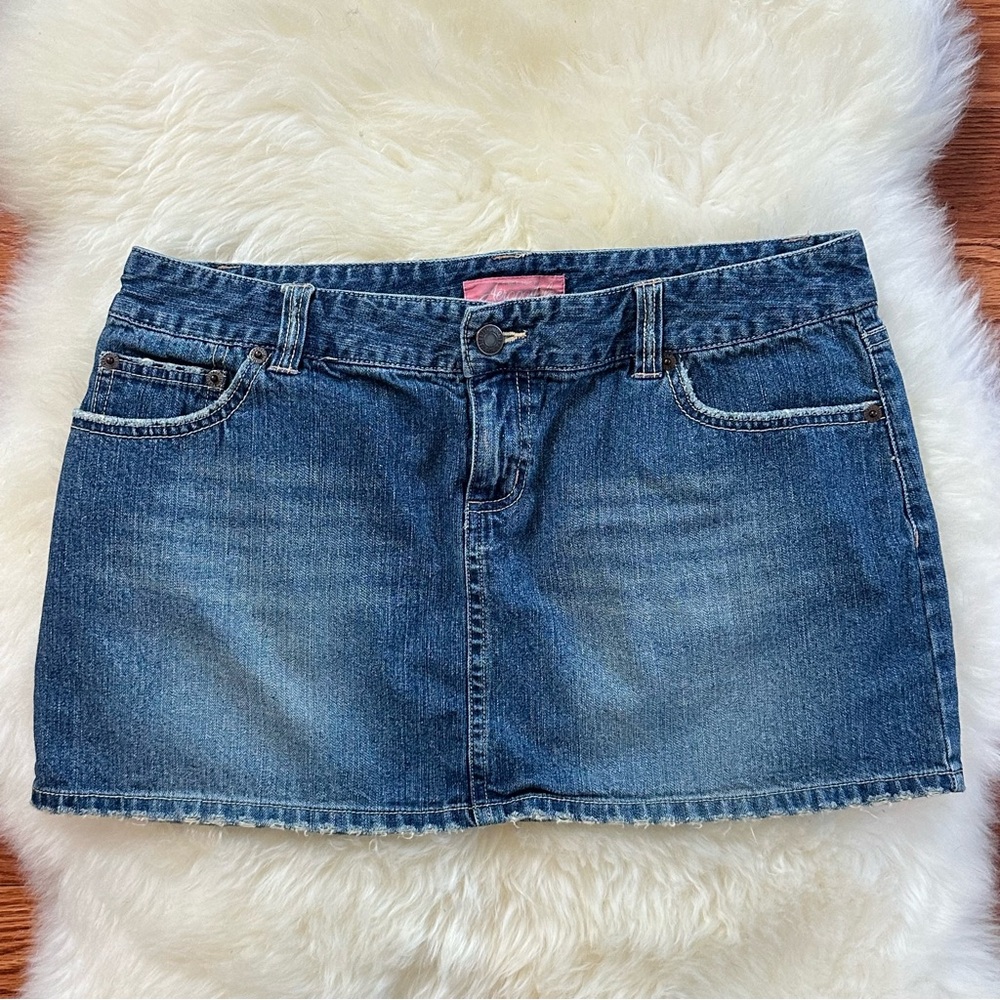 Aeropostale Y2K Hip hugger Zip 5 pocket Jean Mini Skirt w/ pink details Sz 9/10